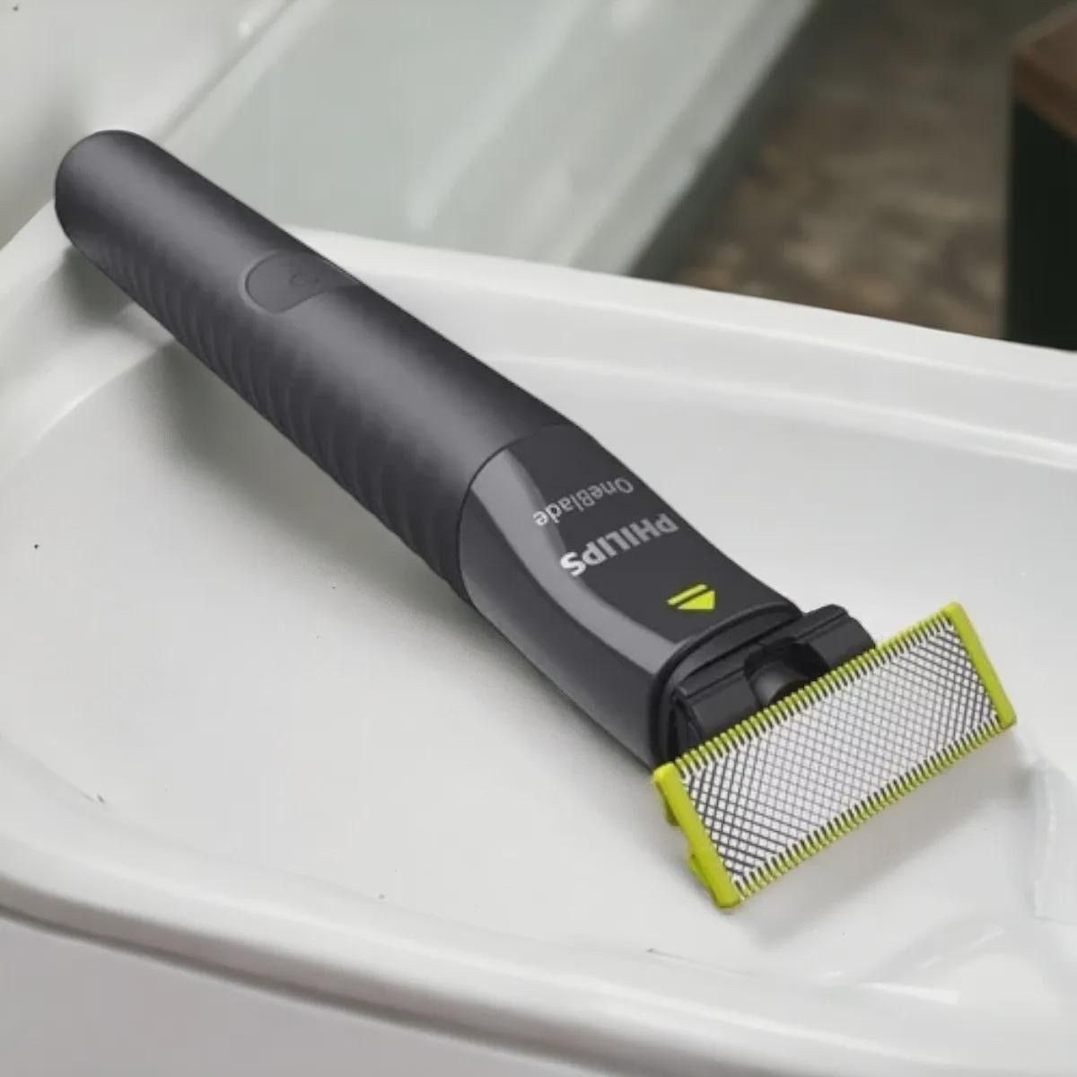Aparador E Raspador Oneblade Intimate Qp1924/10 Philips