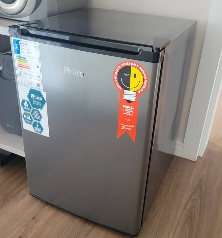 Frigobar Pfg85pl 68 Litros Platinum Philco