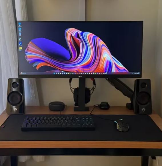 Monitor LG UltraWide 26'' IPS Full HD 2560x1080 75Hz 1ms (MBR) HDMI HDR10 AMD FreeSync™ 26WQ500-B