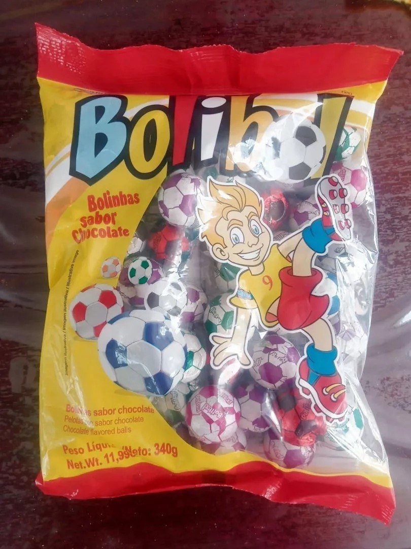 Bolinhas de Futebol Bolibol Sabor Chocolate C/50 Unidades 340g Ki-Kakau